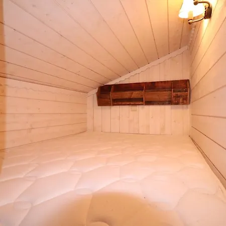 Mont Vallon Apartment